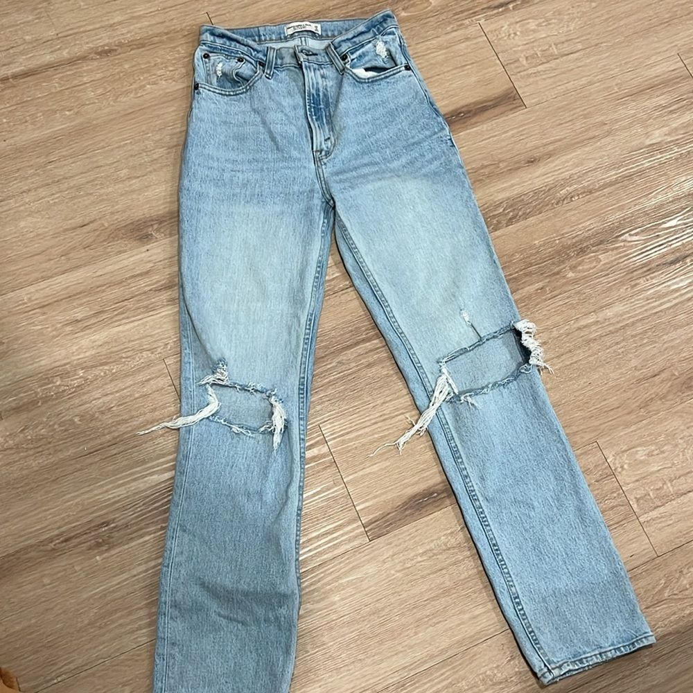 Abercrombie & Fitch • 90s straight ultra high rise jeans - Picture 4 of 7